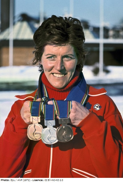 Atje Keulen-Deelstra, Nederlandse schaatskampioene uit de jaren 70, meervoudig Europees en wereldkampioen, olympisch medaillewinnares en topallroundster uit Jirnsum, Friesland. In 1970 won ze zilver en tweemaal brons in Sapporo.